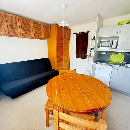 Apartment Confortable Avec Balcon Et Animaux Admis - Fr-1-557-108 *
